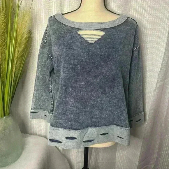 POL Small Mineral Wash Cut Out Short Women Top 3/4 Sleeves In Denim Blue - Picture 1 of 9